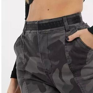 Hollister Ultra High-Rise Jogger Pants